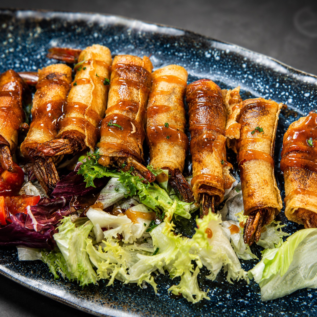 Plato de langostinos crujientes